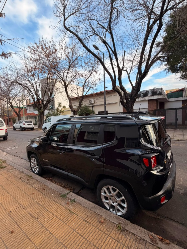 Jeep Renegade Sport — foto 7